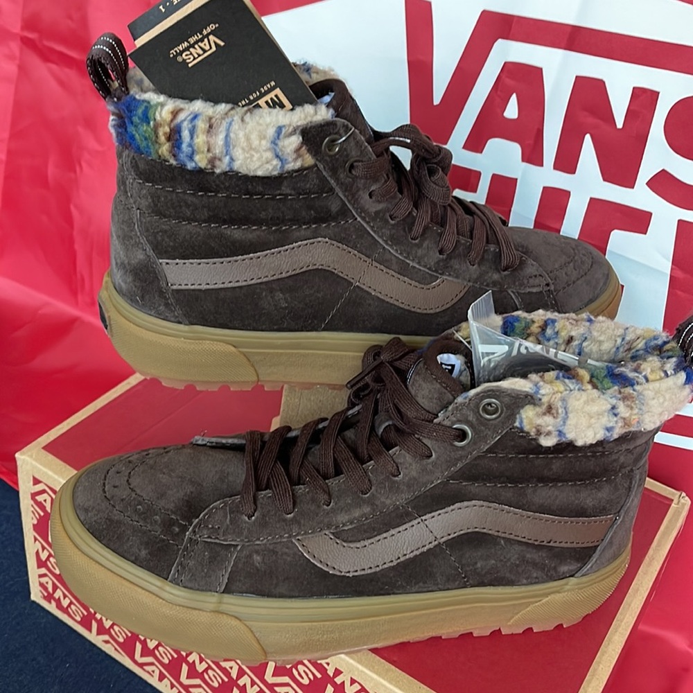 Vans Men’s Sk8-Hi Mte-1
Brown/Gum
VN0A5HZYB7G
 boots - Picture 11 of 16